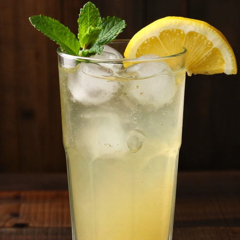 Crispy Mint and Lemon Verbena Iced Tea