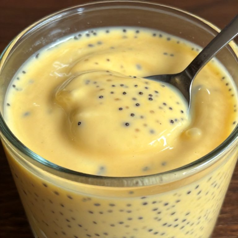 Easy Lemon Curd Chia Pudding